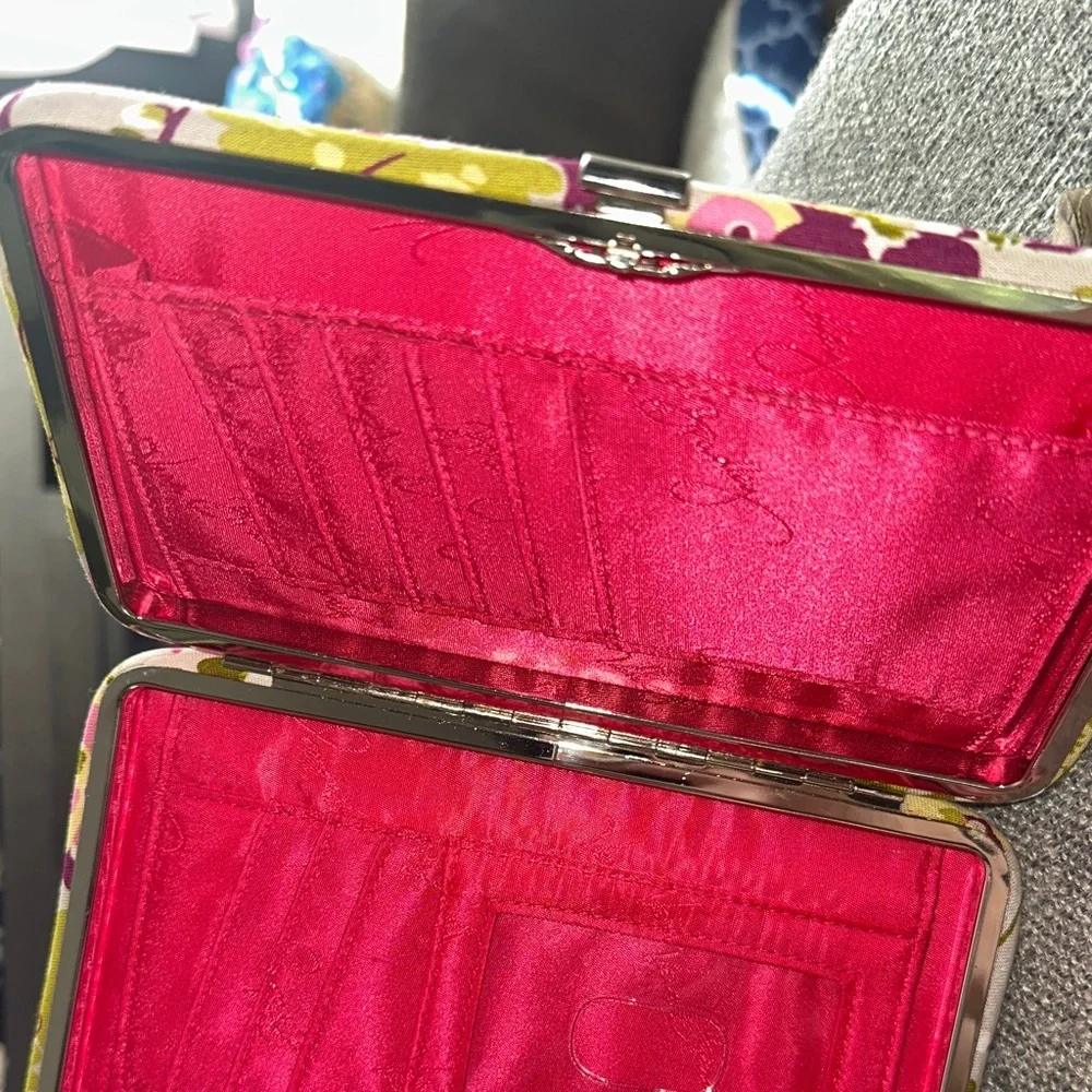 Vera Bradley Make Me Blush Pattern Opera Wallet Style Clutch Designer NWOT